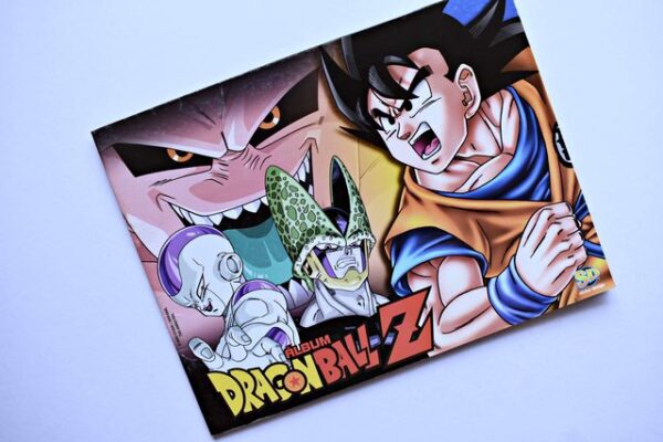 Dragon Ball Z: Tiene 40 Láminas (Álbum) (2013, SD)