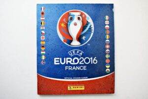 UEFA Euro 2012 Poland - Ukraine: Tiene 550 Láminas (2012, Panini)