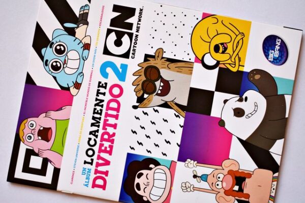 Cartoon Network, Un Álbum Locamente Divertido 2 Cartoon Network: Álbum Vacío (Sin láminas) (2017, Big-Bang)