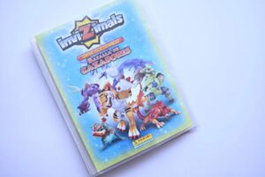 Invizimals - Batalla de Cazadores: Tiene 206 Láminas (Álbum) (2016, Panini)