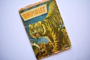 Una Extraordinaria Colección de Animales: Álbum Completo (Con todas sus láminas pegadas) (1965, Coda y Cía)