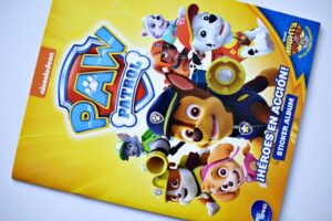 Paw Patrol ¡Héroes en Acción!: Álbum Completo (Con todas sus láminas pegadas) (2019, Panini)