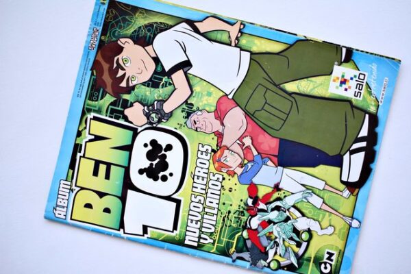 Ben 10 Nuevos Héroes y Villanos: Álbum Completo (Con todas sus láminas pegadas) (2009, Salo)