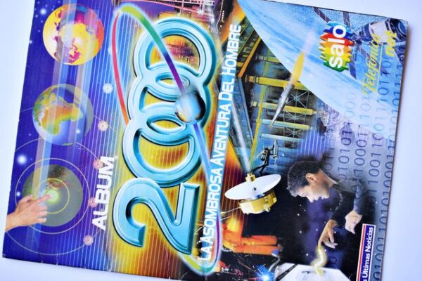 2000 La Asombrosa Aventura Del Hombre: Álbum Vacío (Sin láminas) (2000, Salo)