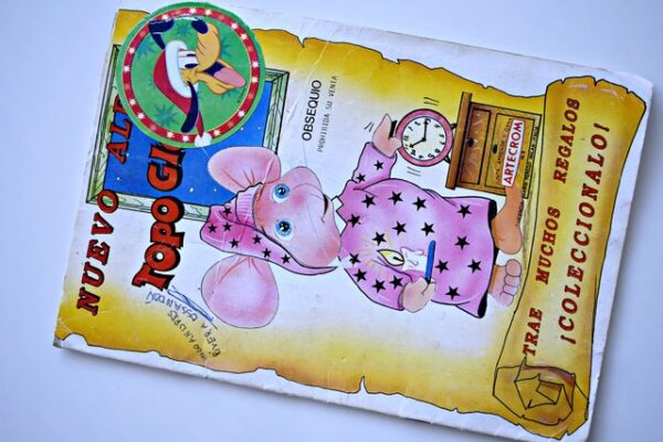 Topo Gigo Ecologico (Topo Gigio): Tiene 74 Láminas (Álbum) (1990, Artecrom)