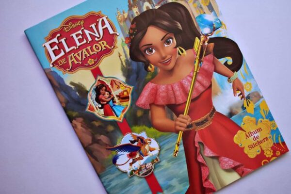 Elena de Ávalor: Álbum Completo (Con todas sus láminas pegadas) (2017, Panini)