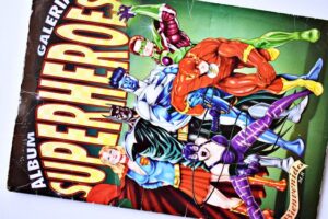 Superheroes: Faltan 33 Láminas (1992, Bienvenido)