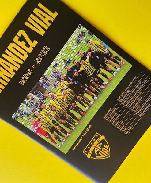 Fernández Vial (1959-2022) Álbum Del Club Deportivo (Don Com