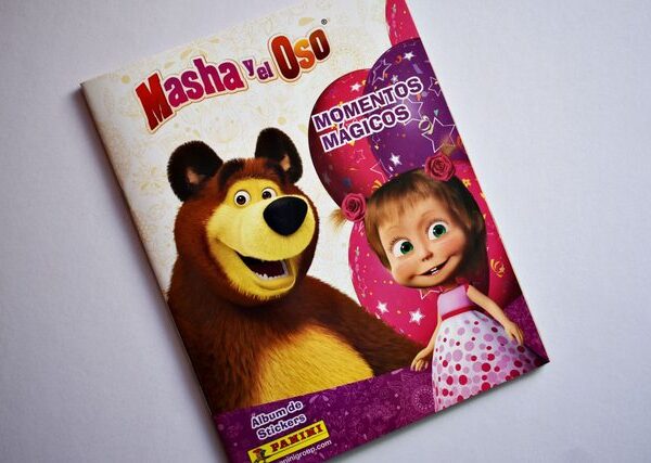 Masha y el Oso Momentos Mágicos (Panini