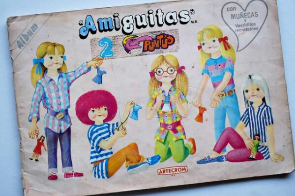 Amiguitas: Tiene 40 Láminas (Álbum) (1987, Artecrom)