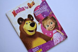 Masha y el Oso Momentos Mágicos: Faltan 7 Láminas (Álbum) (2016, Panini)