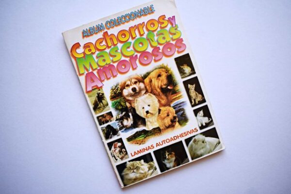 Cachorros y Mascotas Amorosos: Faltan 62 Láminas (Álbum) (2005, Artecrom)