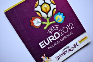 UEFA Euro 2012 Poland - Ukraine: Tiene 179 Láminas (Álbum) (2012, Panini)
