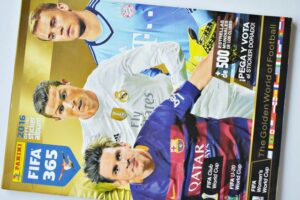 FIFA 365 2016: Tiene 168 Láminas (Álbum) (2015, Panini)