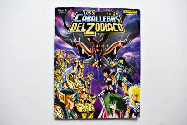 Caballeros del Zodiaco 2018: Álbum Completo (Con todas sus láminas pegadas) (2018, Panini)