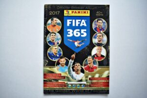 FIFA 365 2017: Tiene 199 Láminas (Álbum) (2016, Panini)