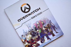 Overwatch: Tiene 2 Láminas (Álbum) (2018, Klu)