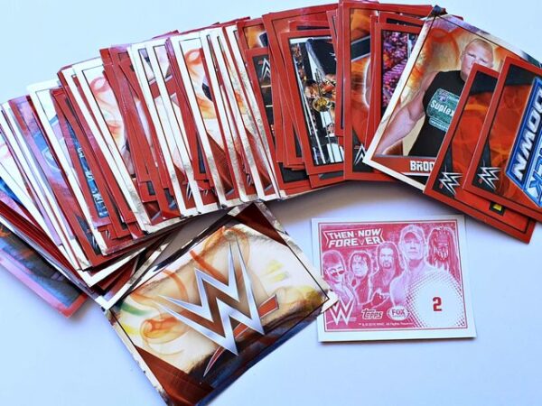 WWE TNF (Topps, 2016): Pack, 30 Stickers (No Repeats)