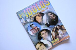 Mis Idolos, Cine, Tv, Musica: Tiene 34 Láminas (Álbum) (1998, Independiente)