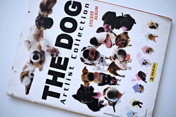 The Dog Artlist Collection: Faltan 25 Láminas (Álbum) (2006, Panini)