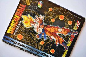 Dragon Ball Guerrero Dorado Negro: Tiene 121 Láminas (Álbum) (2004, Salo)