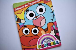 Gumball, The Amazing World: Tiene 12 Láminas (Álbum) (2014, SD)