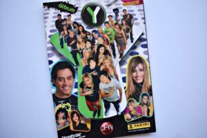 Yingo: Tiene 56 Láminas (Álbum) (2008, Panini)