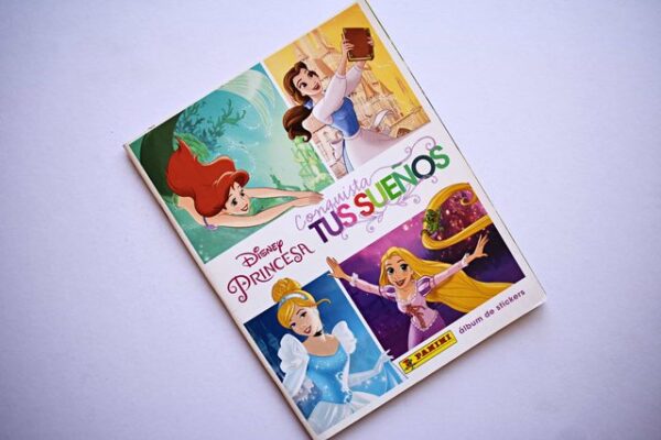Disney Princesa Conquista tus Sueños: Álbum Completo (Con todas sus láminas pegadas) (2017, Panini)