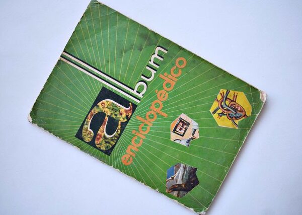 Álbum Enciclopédico (Artecrom
