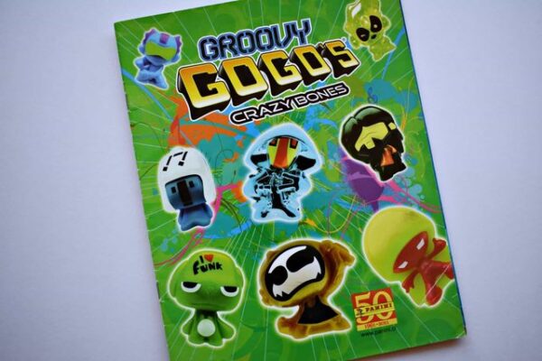 Gogo's Groovy Crazy Bones (Panini, 2011): Sheets & Holograms