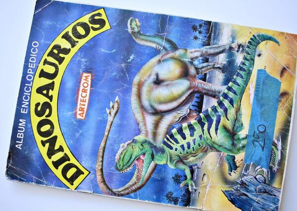 Dinosaurios (Artecrom