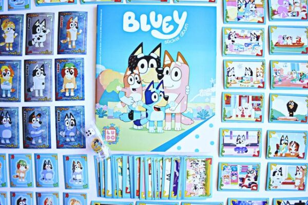 Bluey + Ludo: Álbum Completo A Pegar [Complete Set]