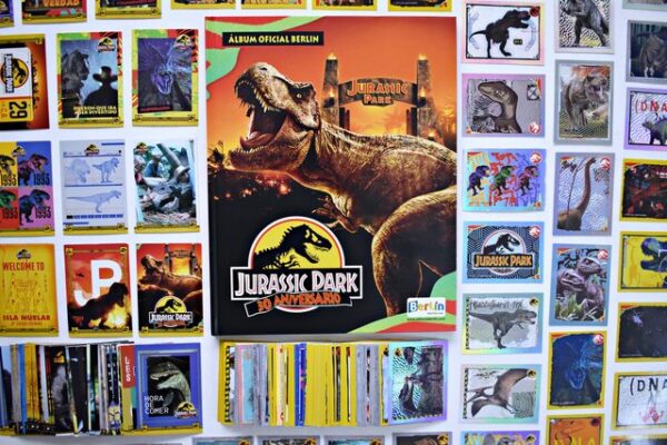 Jurassic Park, 30 Aniversario [Tapa Dura]: Álbum Completo A Pegar [Complete Set]
