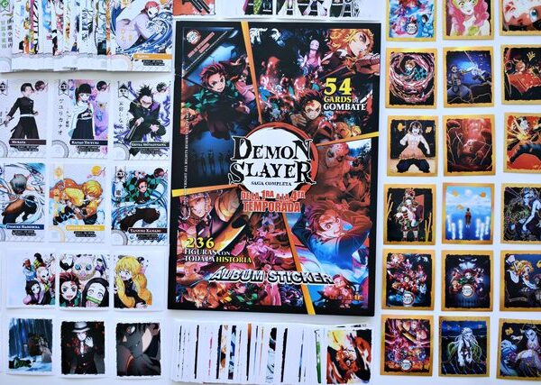 Demon Slayer Sagas: 1ra a 4ta Temporada: Álbum Completo A Pegar foto 1