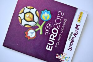 UEFA Euro 2012 Poland - Ukraine: Tiene 270 Láminas (Álbum) (2012, Panini)